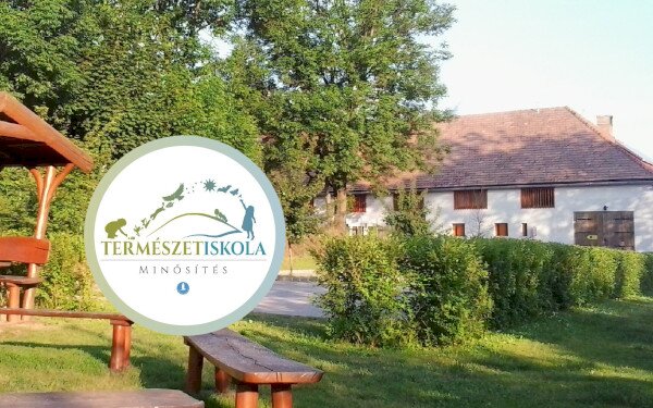 A bakonybéli Erdőismereti Oktatóbázis és Kismesterségek Háza természetiskola - minősített bázishely szálláshelyének felújítása