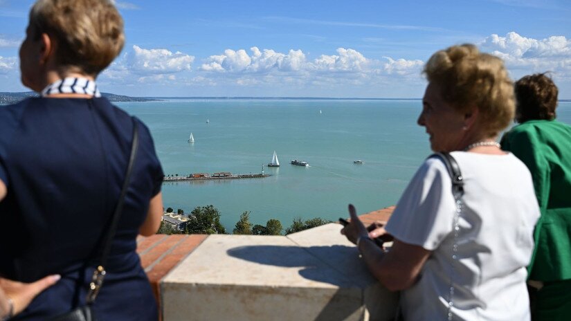 A balatoni panorámában is gyönyörködtek
