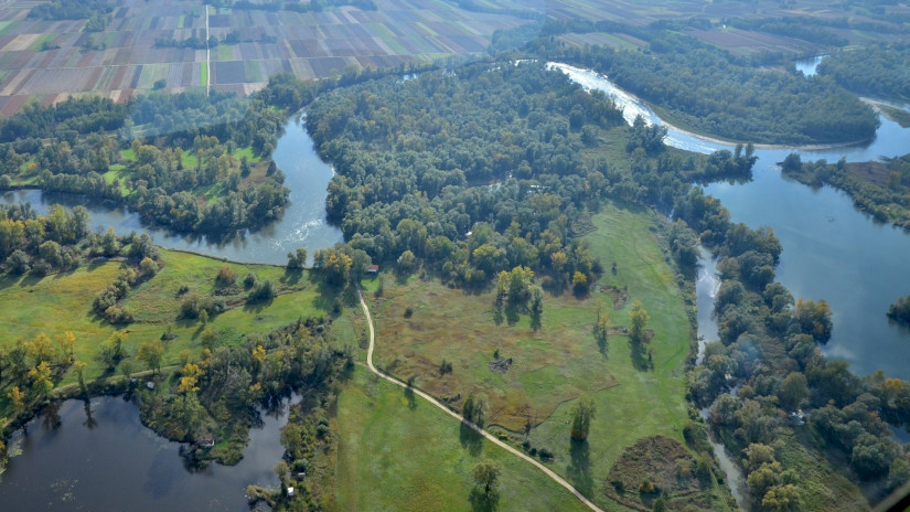 A Mura kanyarulatai madártávlatból