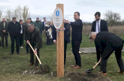 A "NEMZETI PARK" tábla ünnepélyes elhelyezése