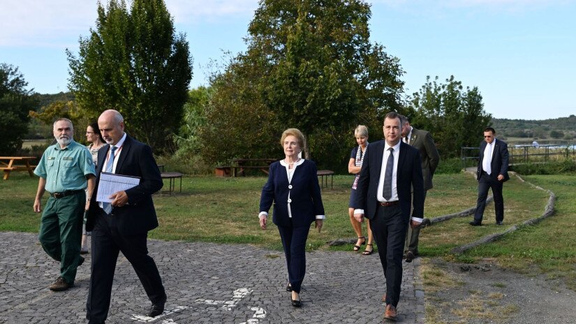 A tihanyi Levendula Ház kertjében