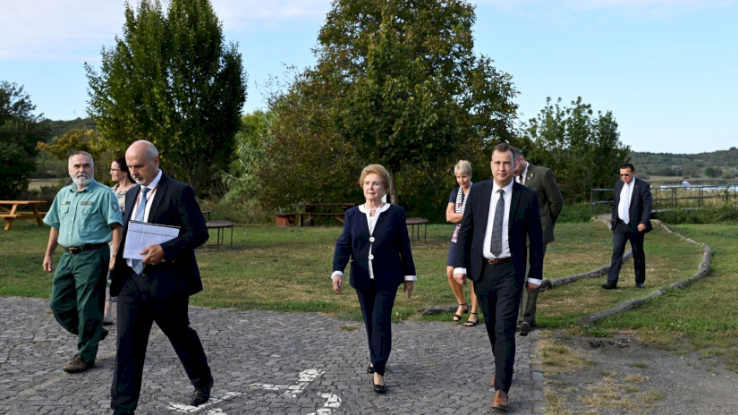 A tihanyi Levendula Ház kertjében