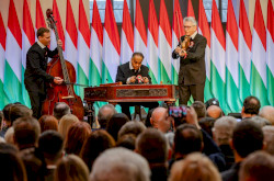 Az 1848/49-es forradalom és szabadságharc évfordulója, március 15-e alkalmából tartott kitüntetési ünnepség.