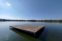 Az elkészült költőszíget, amelyre búvó- és árnyékoló helyek is készülnek.