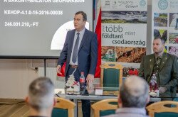 Dr. Rácz András államtitkár és Bende Zsolt BfNPI igazgató