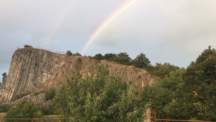 Hegyestű Geológiai Bemutatóhely, Monoszló