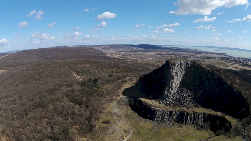 Hegyestű Geological Visitor Site, Monoszló