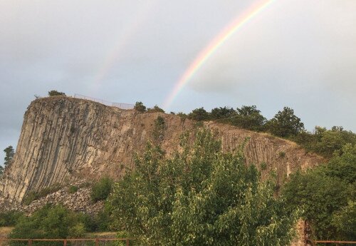 Hegyestű Geologischer Schauplatz, Monoszló