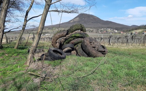 Illegális hulladéklerakás problémája a Balaton-felvidéken