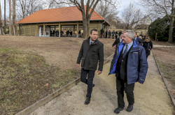 IMG_9283_Racz_A_Puskas_Z_pavilonnal.jpg