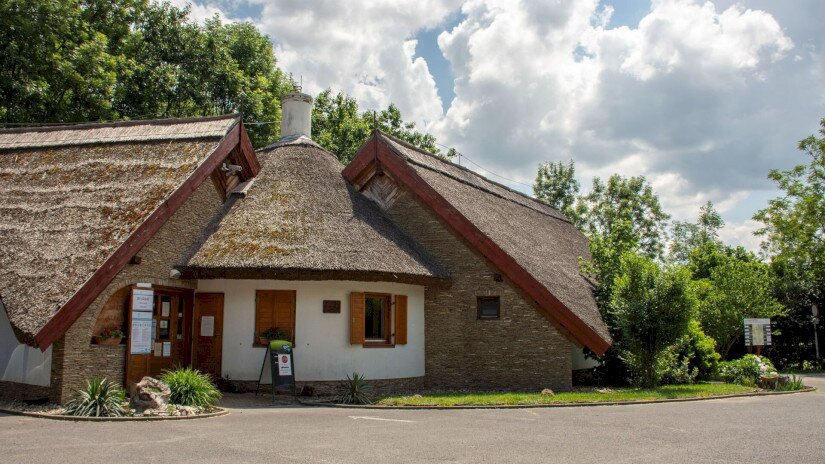 Kápolnapuszta főépület