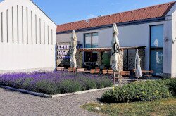 Levendula Ház bejárata