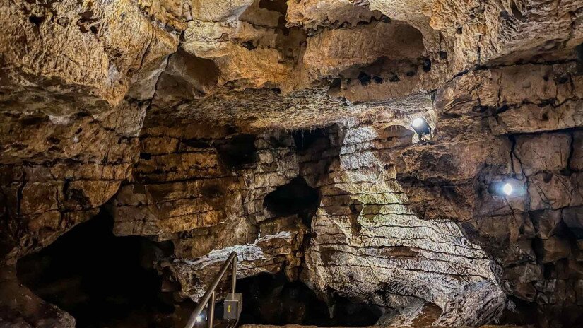 slidebg4 Lóczy-barlang, Balatonfüred