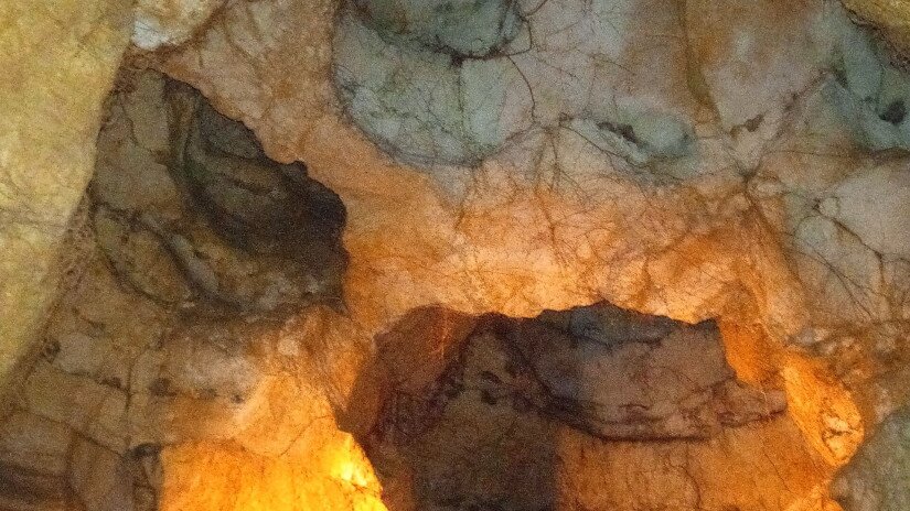 slidebg4 Lóczy-barlang, Balatonfüred