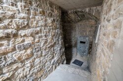 Lóczy-barlang bejárata