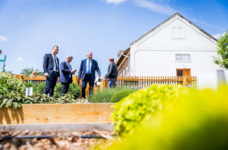 Megújult a gyógynövény- és fűszerkert