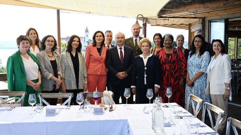 Nagy István agrárminiszter (középen) is megtisztelte jelenlétével az eseményt.