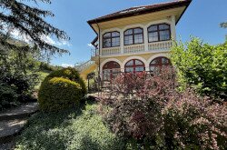 Park Villa - első oldal