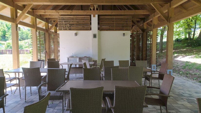 Park Villa pergola asztalok, székek