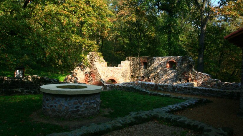 Pauline Monastery ruin at Salföld