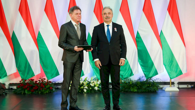 Süli Ferenc Ákos Magyar Arany Érdemkereszt állami kitüntetett és Dr. Nagy István agrárminisztrer