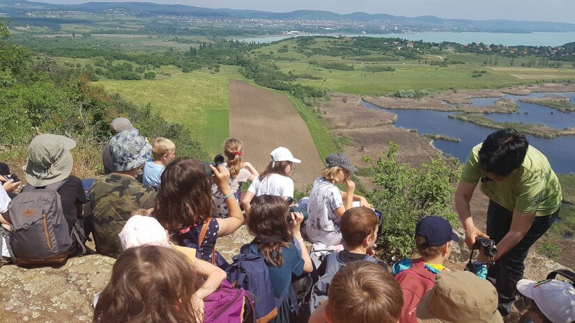 Természetiskolai túra - a távcső használatának tanítása