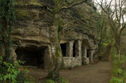 The hermit caves of Tihany (Hungarian: Barátlakások)