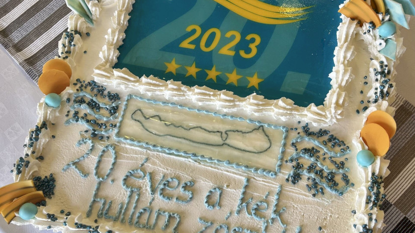 Torta a 20 éves jubileum alkalmából