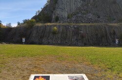 Tűzben született...