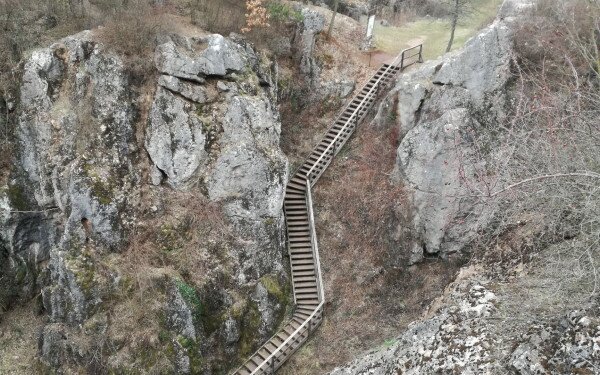 KEHOP-4.1.0-15-2016-00038 Földtani örökségünk védelme és bemutatása a Bakony–Balaton Geoparkban