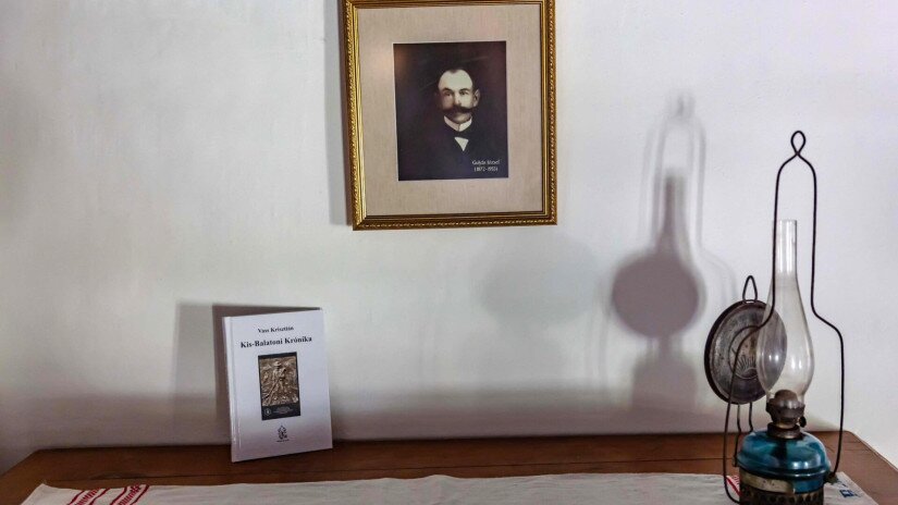 Valaha itt élt és dolgozott az első hivatásos kócsagőr, természetvédő Gulyás József, aki 1922-ben állt szolgálatba.