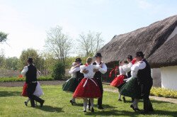 Vörs, Day of Folk Houses 2015, dancers
