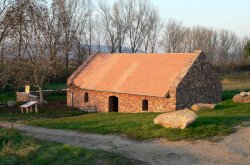 Waschhaus in Kővágórös
