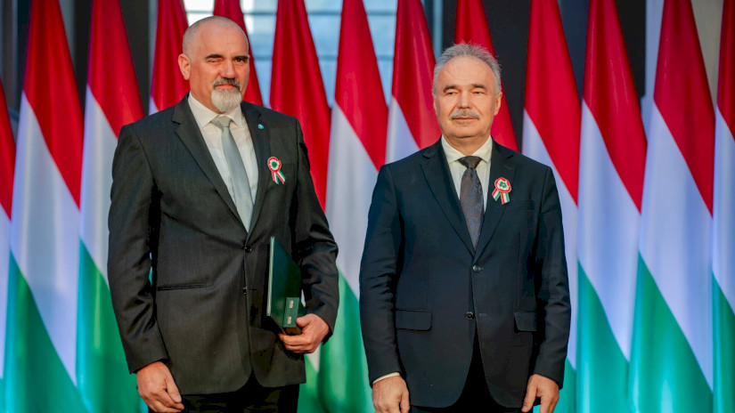 Zábrák Károly természetvédelmi őr kollégánk a Magyar Ezüst Érdemkereszt kitüntetésben részesült.